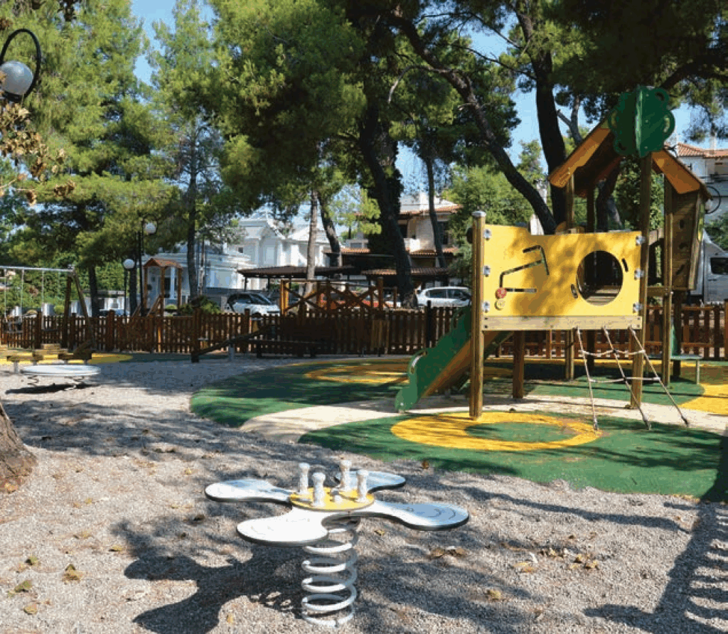 Παιδική Χαρά στην Άνοιξη