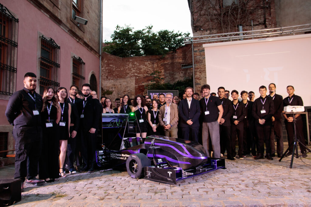 Democritus Racing Team